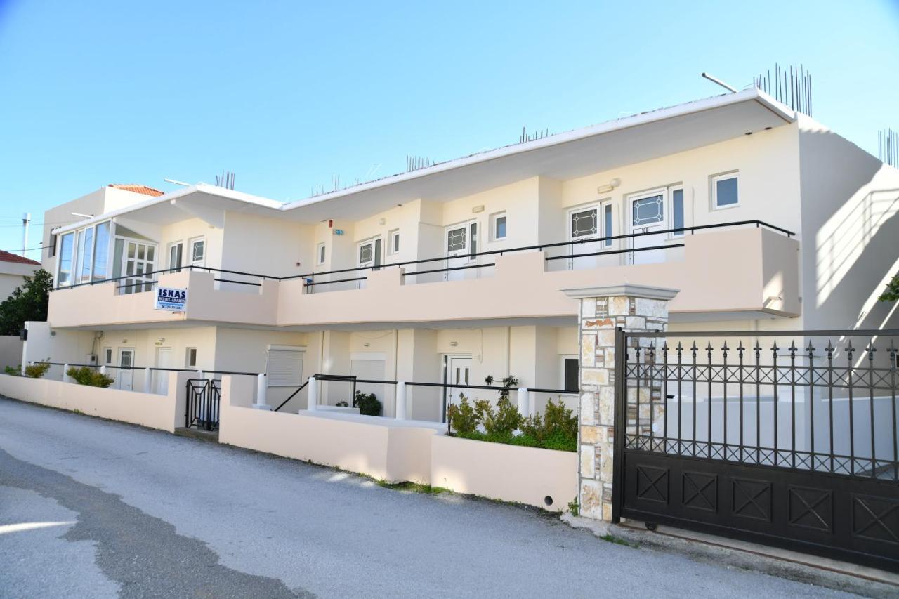 Iskas Apartments Ялисос Екстериор снимка