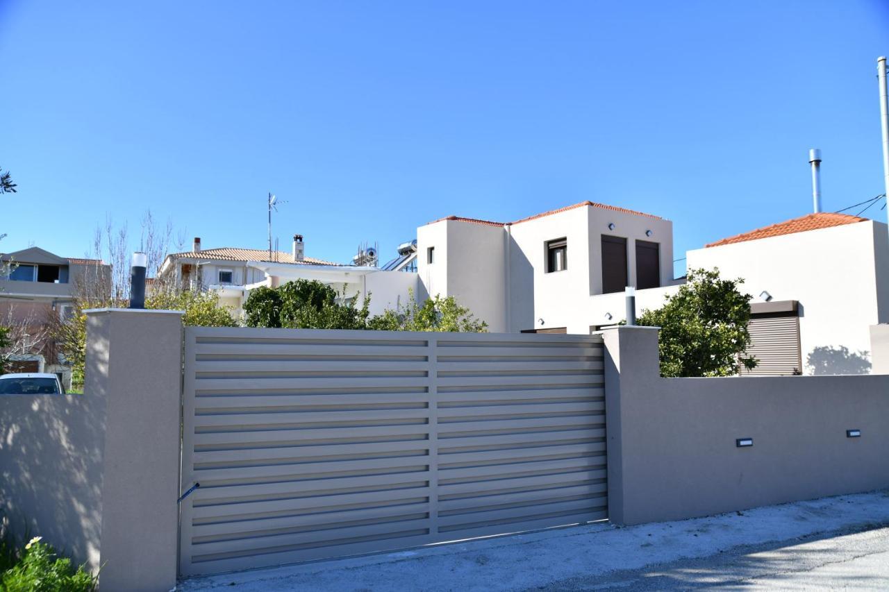 Iskas Apartments Ялисос Екстериор снимка