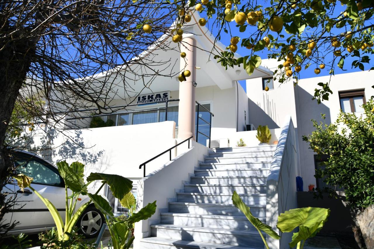 Iskas Apartments Ялисос Екстериор снимка