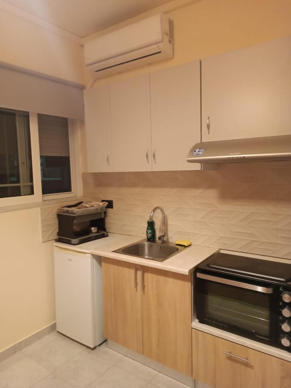 Iskas Apartments Ялисос Екстериор снимка